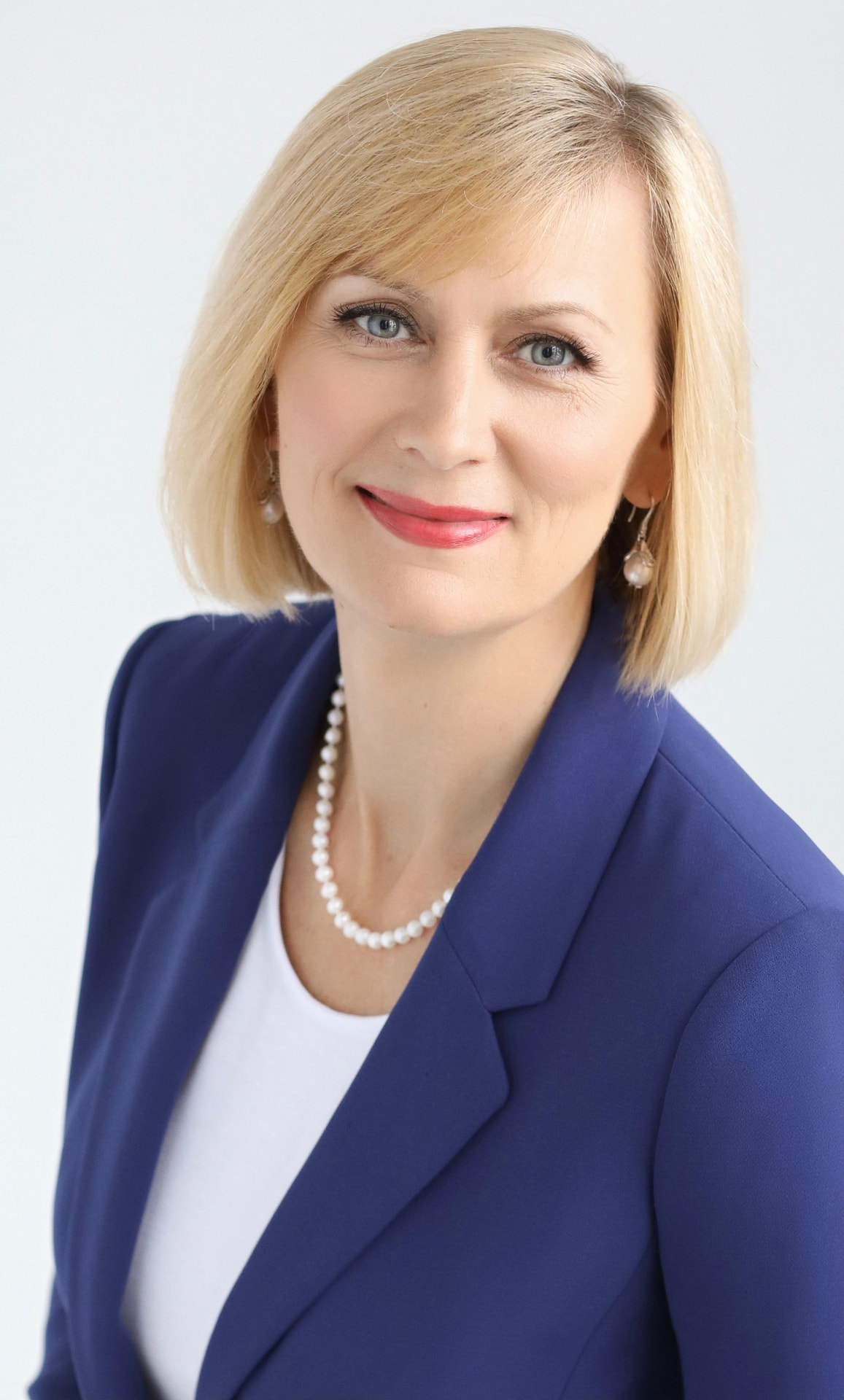 Dr. Natalia Lishchyna, Oakville Ward 6 Town Councillor