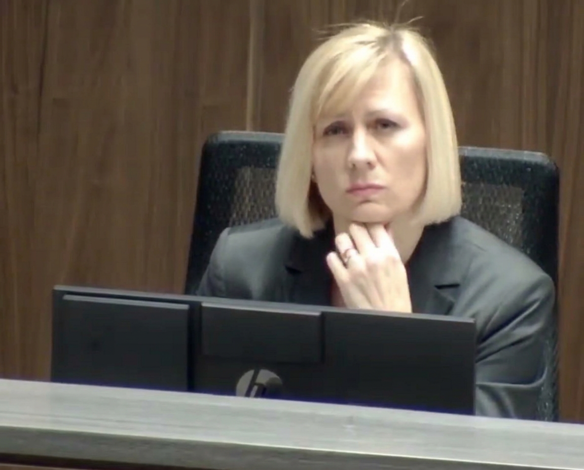 Councillor Natalia Lishchyna at Oakville Town Council