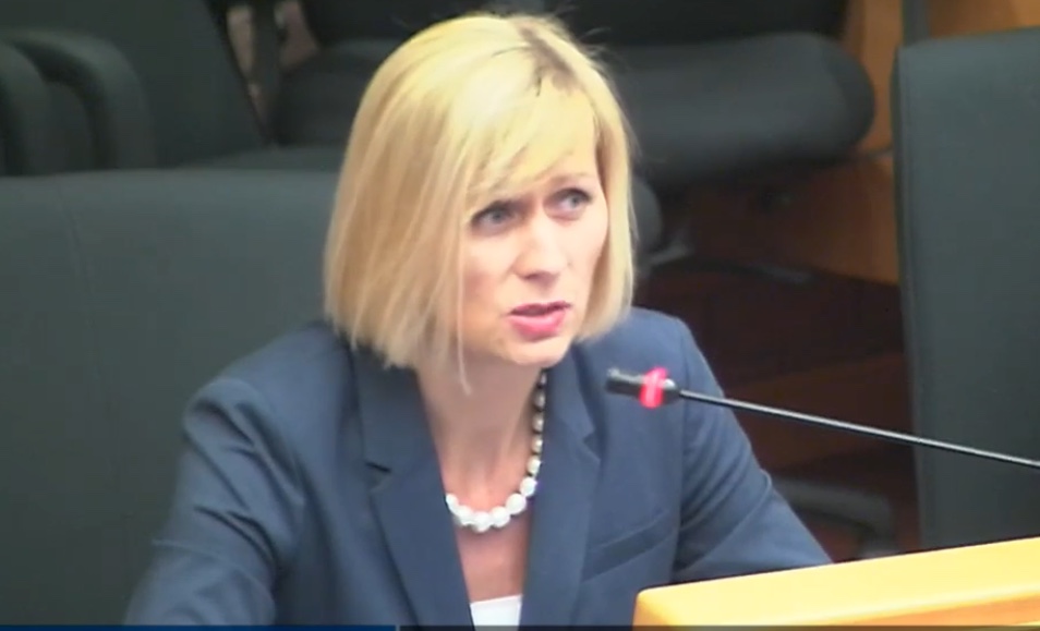 Councillor Dr. Natalia Lishchyna speaking at Oakville Town Council